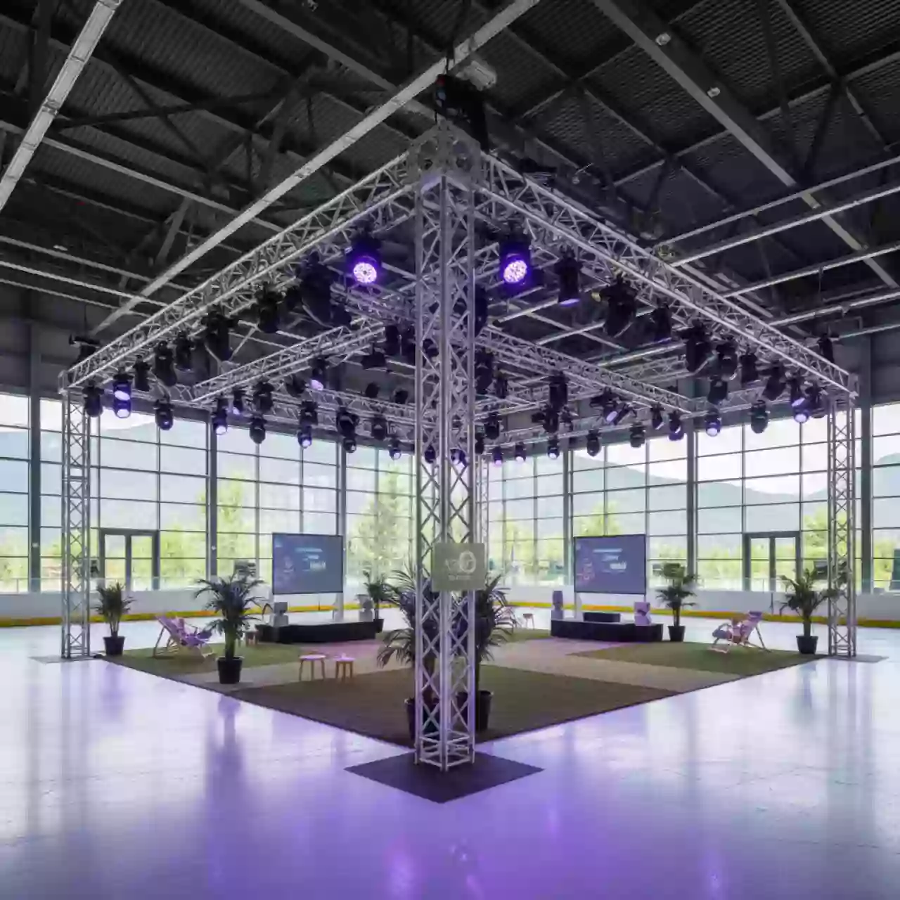 Аренда Крыша временная граунд 16х12 м в ледовом дворце «Роза Хутор» — ART SPACE