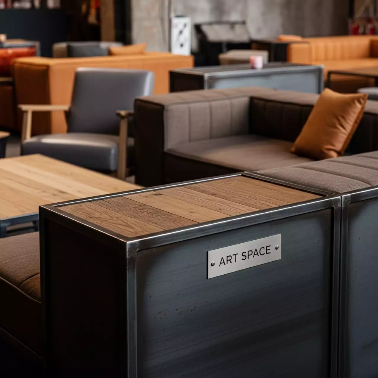 Аренда Лаунж зона LMLA 011000 S2 в ресторане «Высота 5642» — ART SPACE