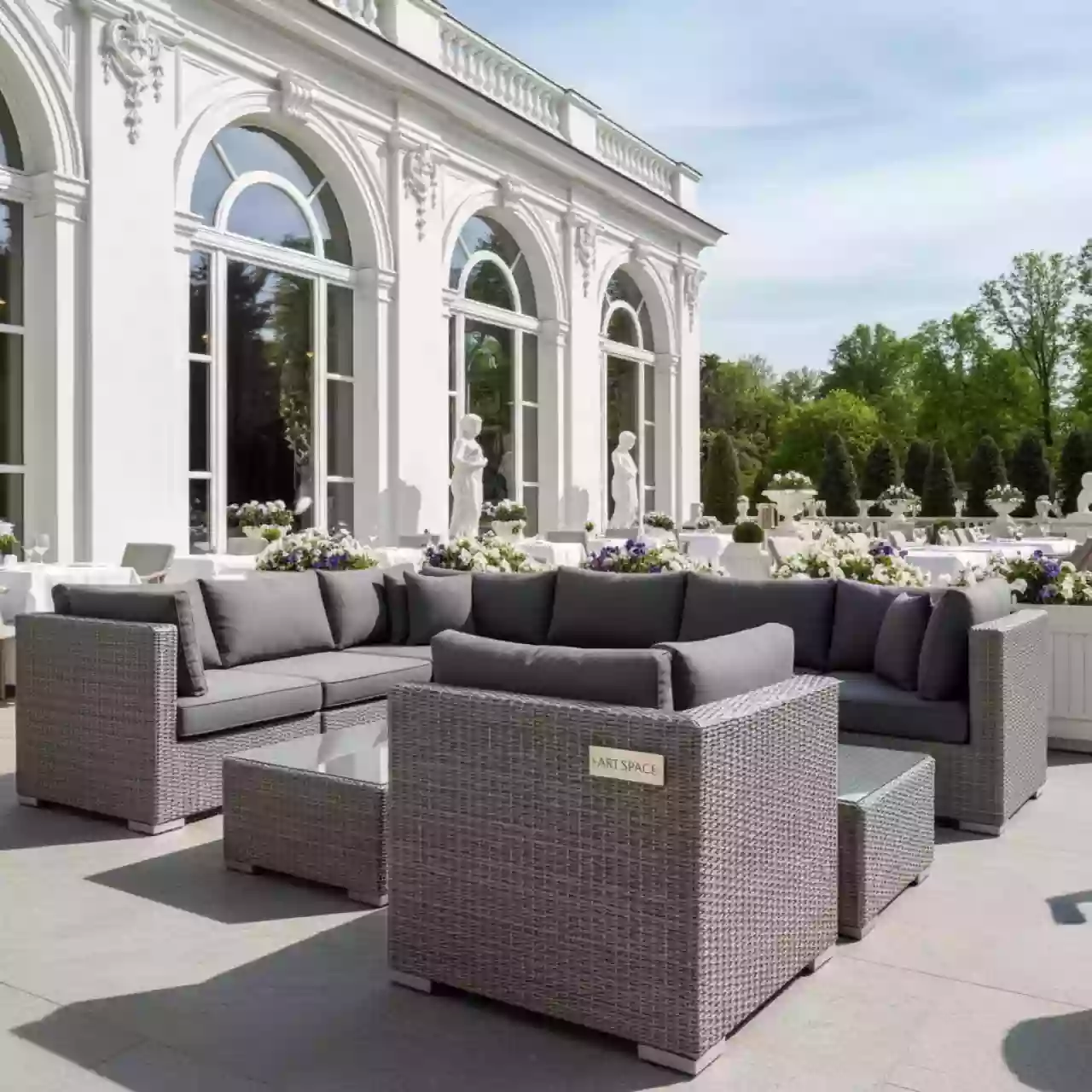 Аренда Лаунж зона трансформируемая Лунго ротанг гиацинт серая в ресторане «Brunello» — ART SPACE