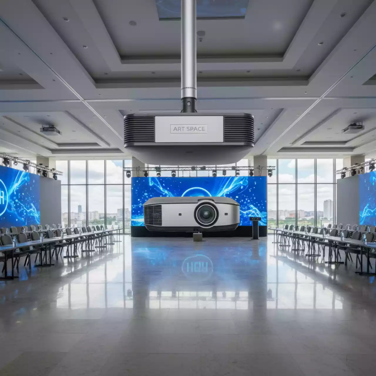 Аренда Лифт для проектора Sakura Cinema SOK SLJ2000 в гранд-отеле «Жемчужина» — ART SPACE