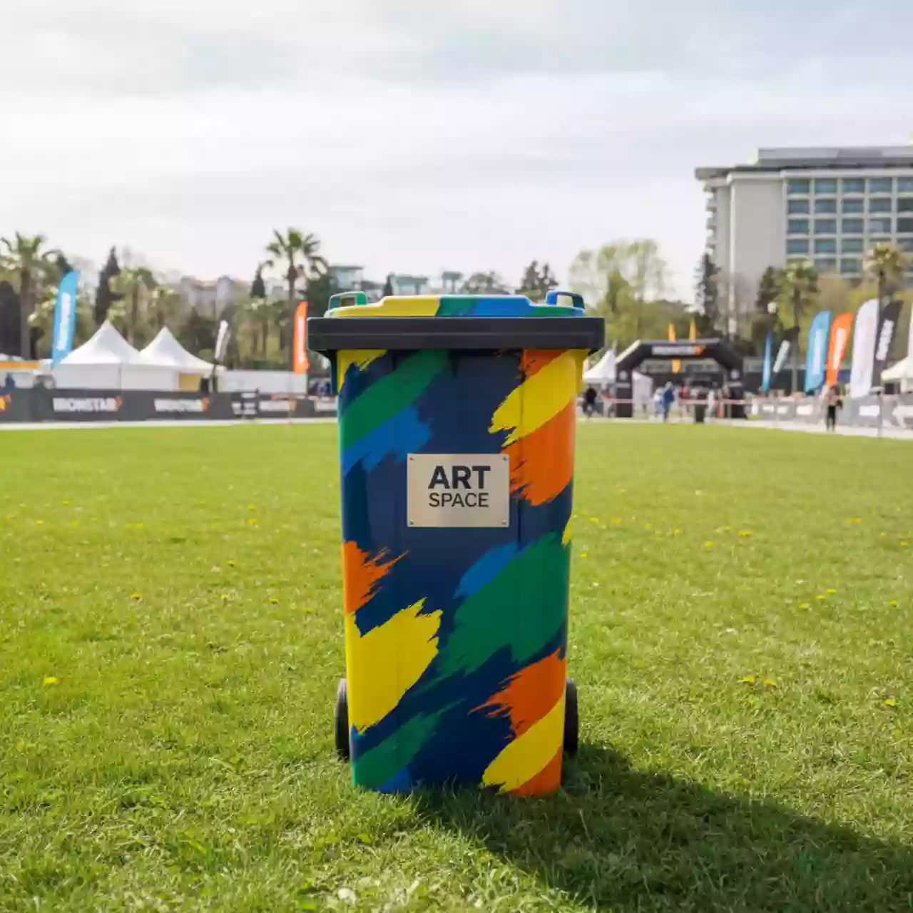 Аренда Мусорный бак евро 120 л в Grand Karat Sochi — ART SPACE