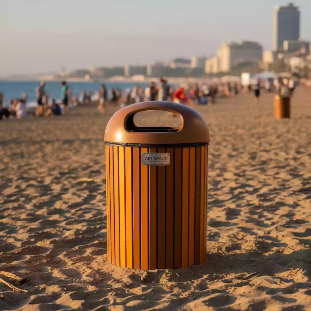 Аренда Мусорный контейнер для пляжа Isole Ecologiche на пляже «Мандарин» — ART SPACE