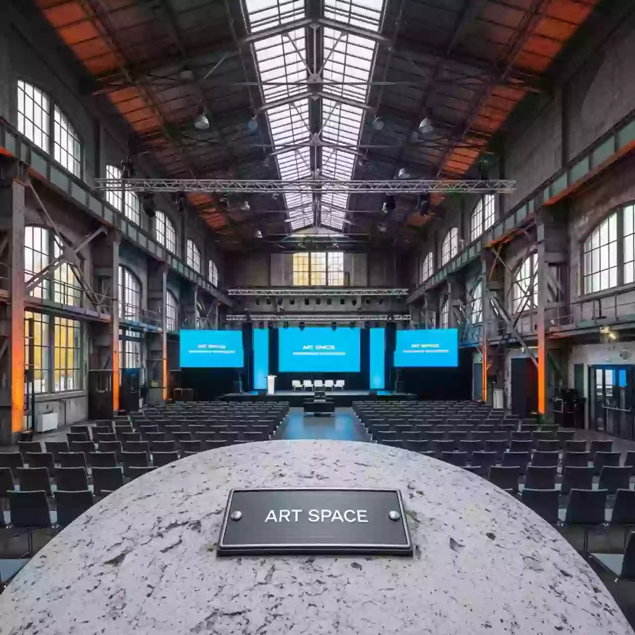 Аренда Музеи на Медальной площади — ART SPACE