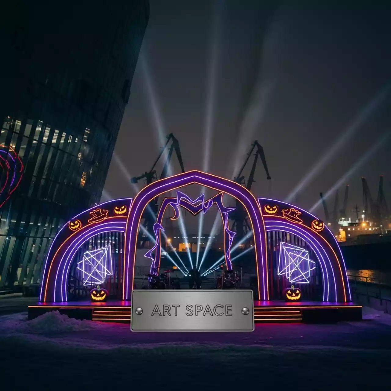 Аренда Ночь шопинга в Хэллоуин ТРЦ Аура в зале «Чайка» (Морпорт) — ART SPACE