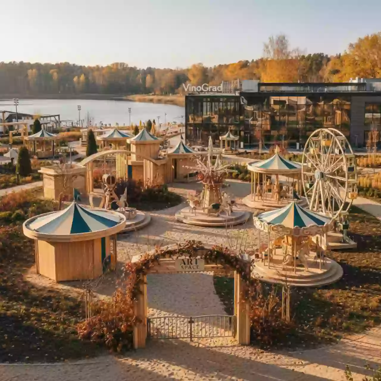 Аренда Парк аттракционов '12 месяцев' в пляжном комплексе VinoGrad — ART SPACE