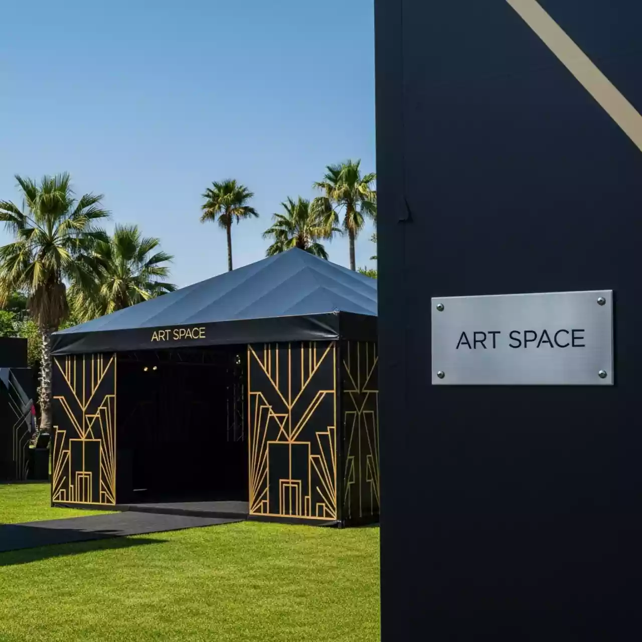 Аренда Павильон черный 10х15 м мягкие стенки в санатории «Черноморье» — ART SPACE