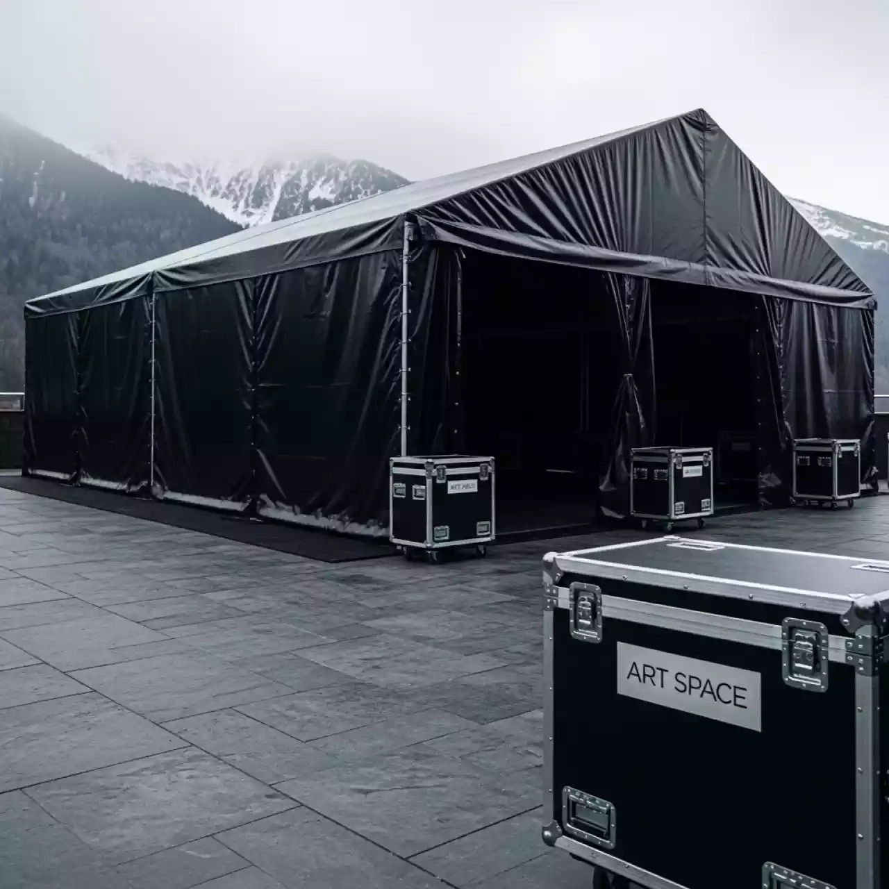 Аренда Павильон черный 15х30 м мягкие стенки в Поляна 1389 Отель и Спа — ART SPACE