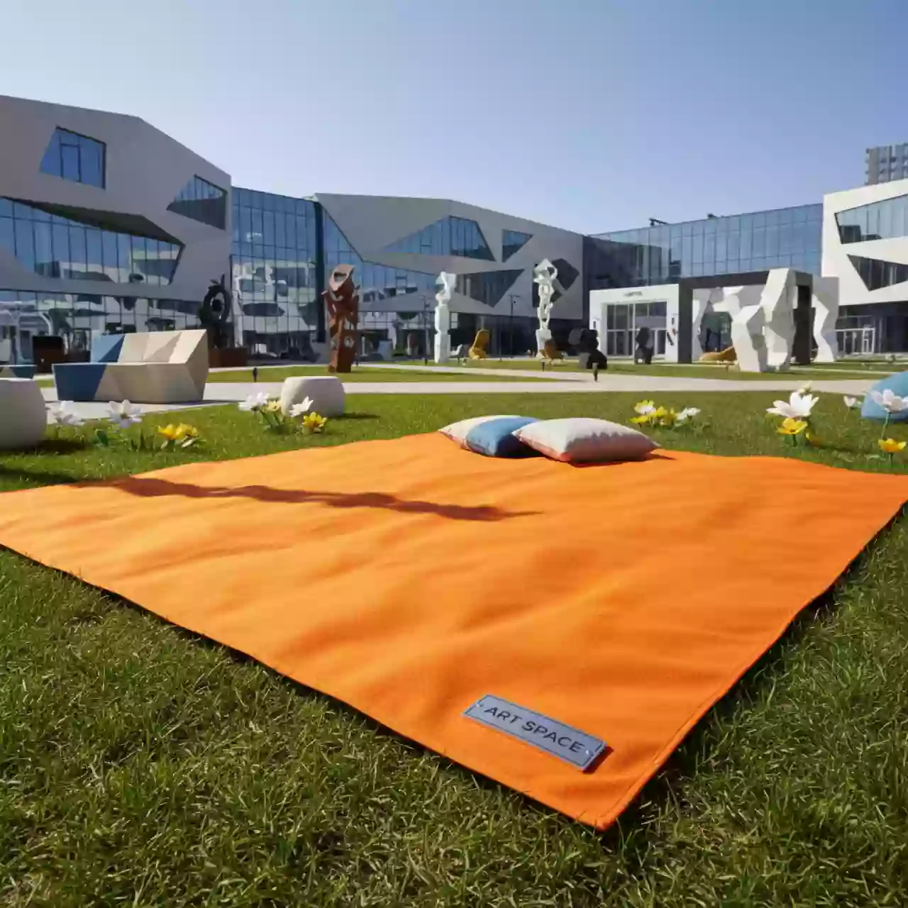Аренда Плед для пикника Comfy оранжевый в Университете «Сириус» — ART SPACE