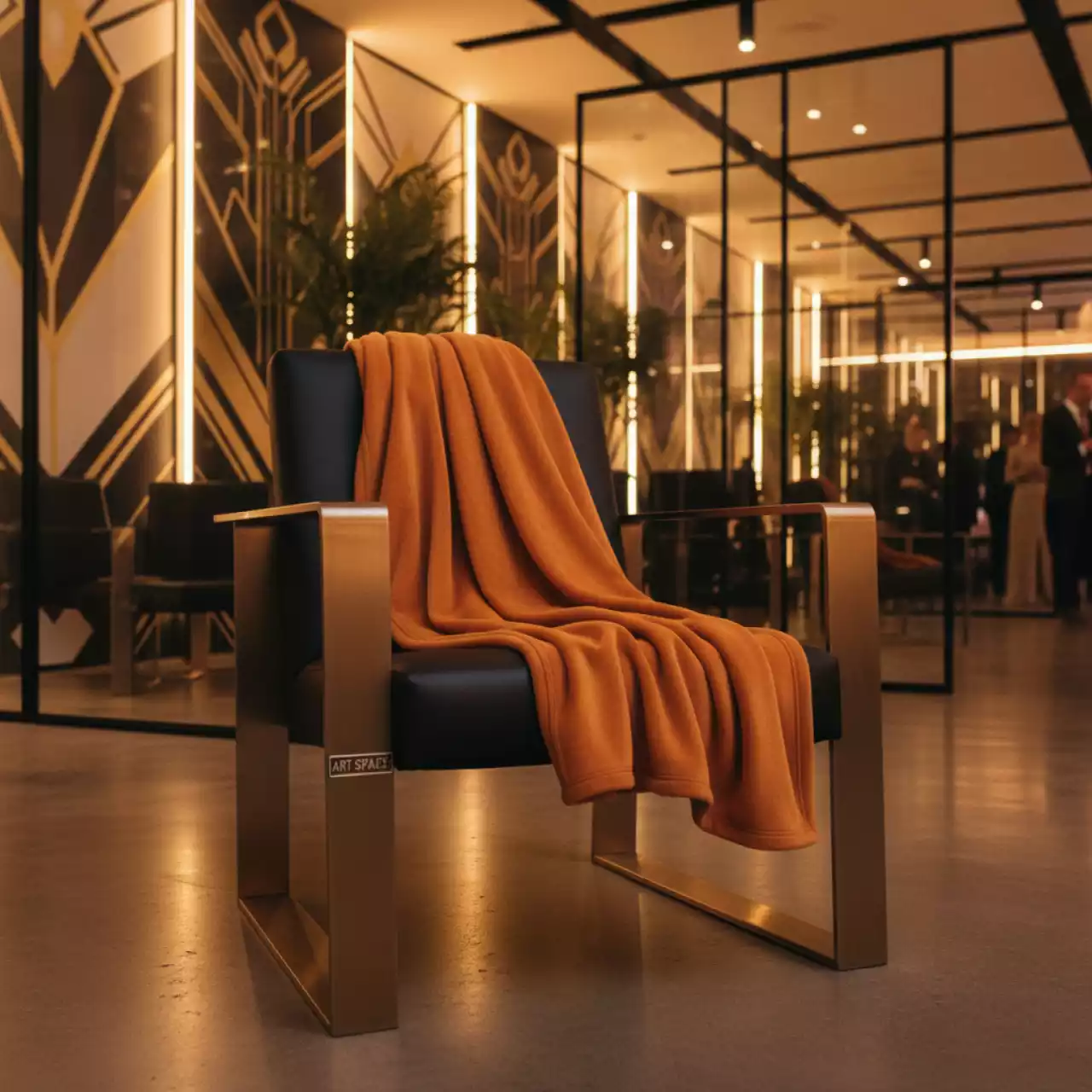 Аренда Плед флисовый Warm Peace оранжевый в ледовом дворце «Роза Хутор» — ART SPACE