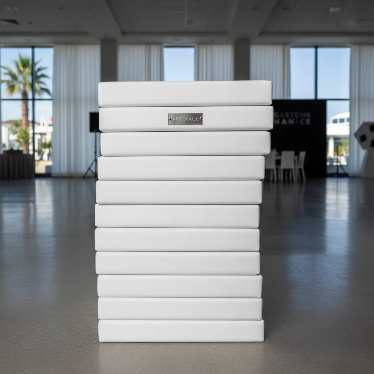 Аренда Подушка для стула Chiavari 3 см белая в Сочи Парк Отеле — ART SPACE