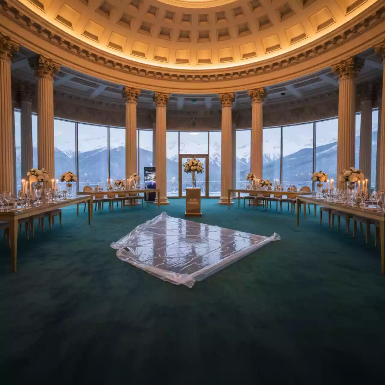 Аренда Покрытие напольное ковролин с пленкой в Green Flow Hotel — ART SPACE