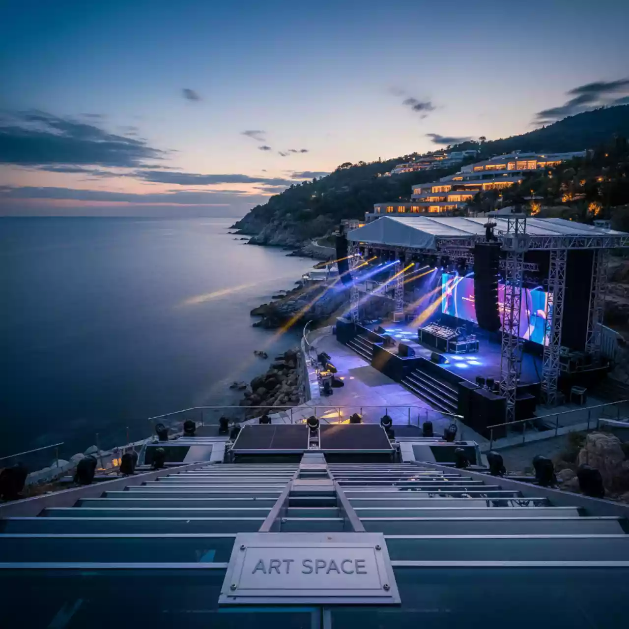 Аренда Пороховая бочка в Swissôtel Resort Sochi Kamelia — ART SPACE