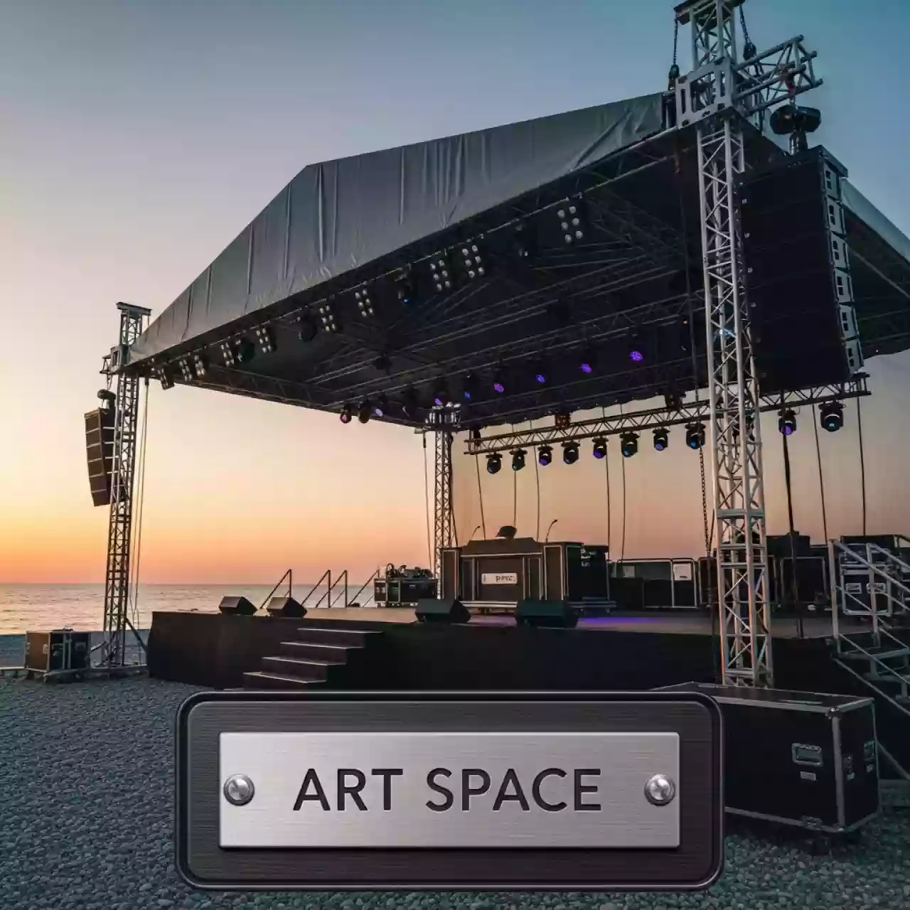 Аренда Сцена двускатная 20х14 м металлик на пляже «Ривьера» — ART SPACE