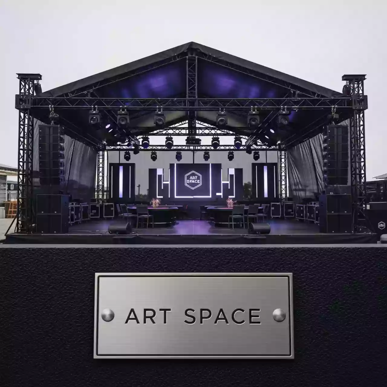 Аренда Сцена двускатная 8х6 м черная в пляжном клубе Del Mar — ART SPACE