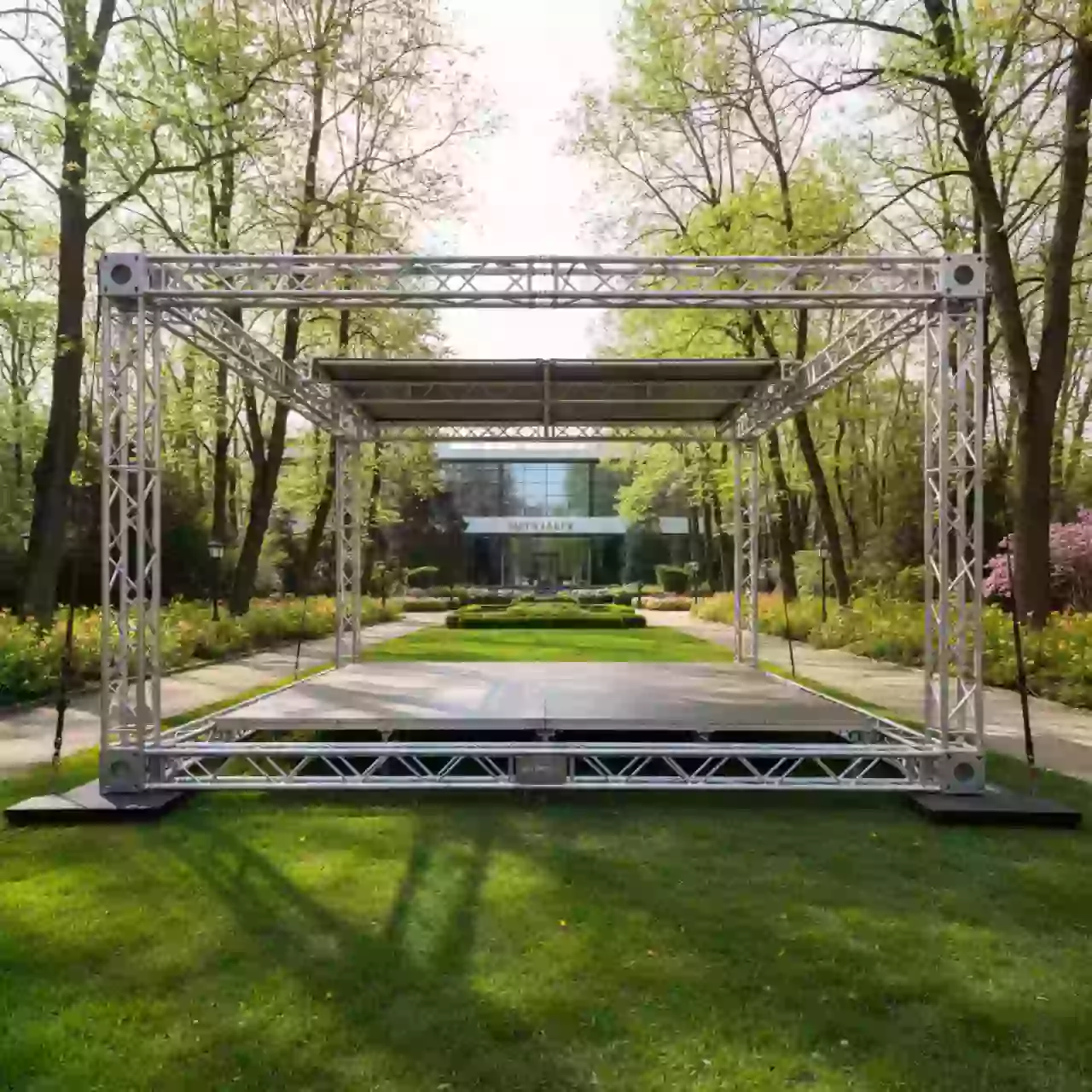 Аренда Сцена из стальных ферм в санатории «Металлург» — ART SPACE