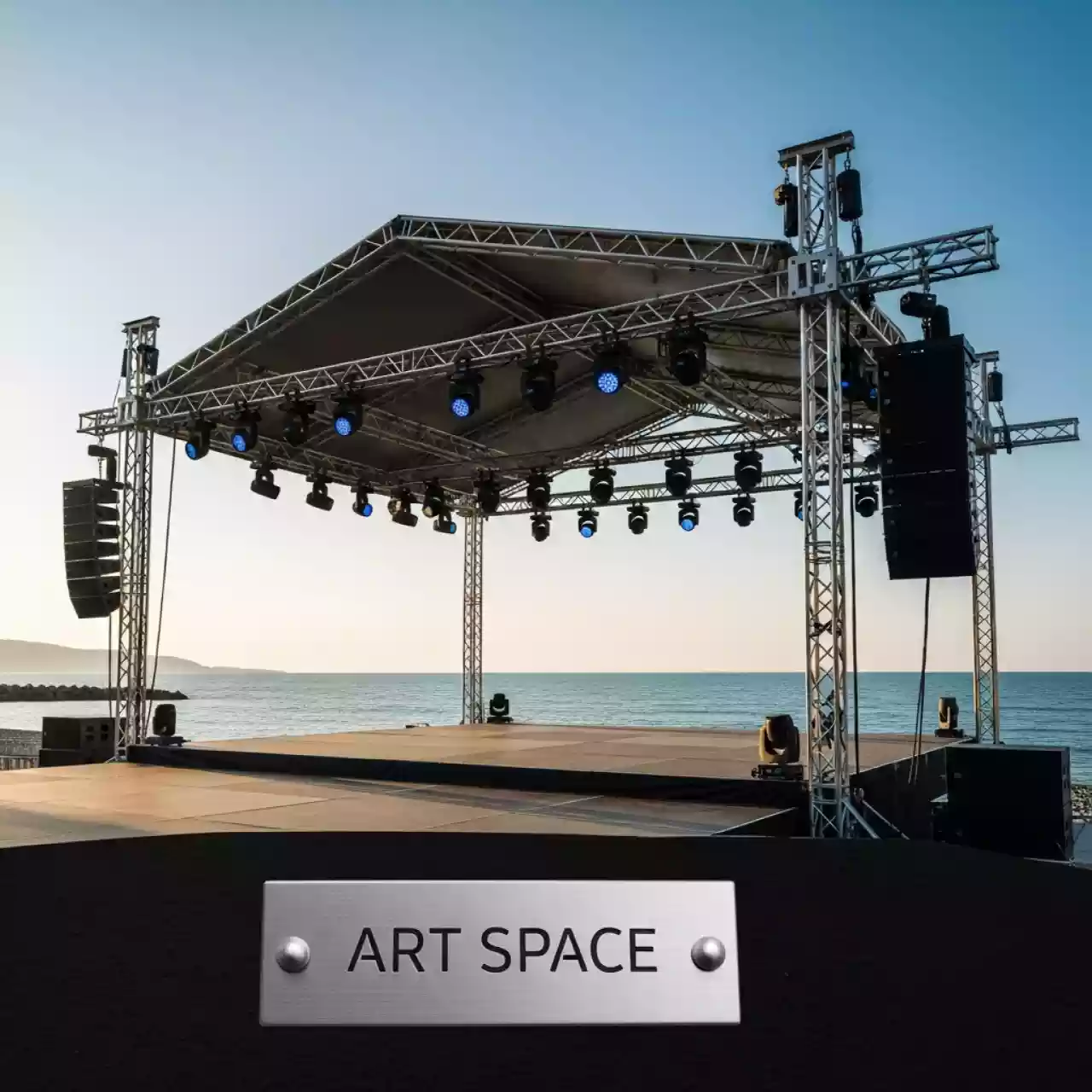 Аренда Сцена разборная для концерта 12х10 м на пляже «Маяк» — ART SPACE