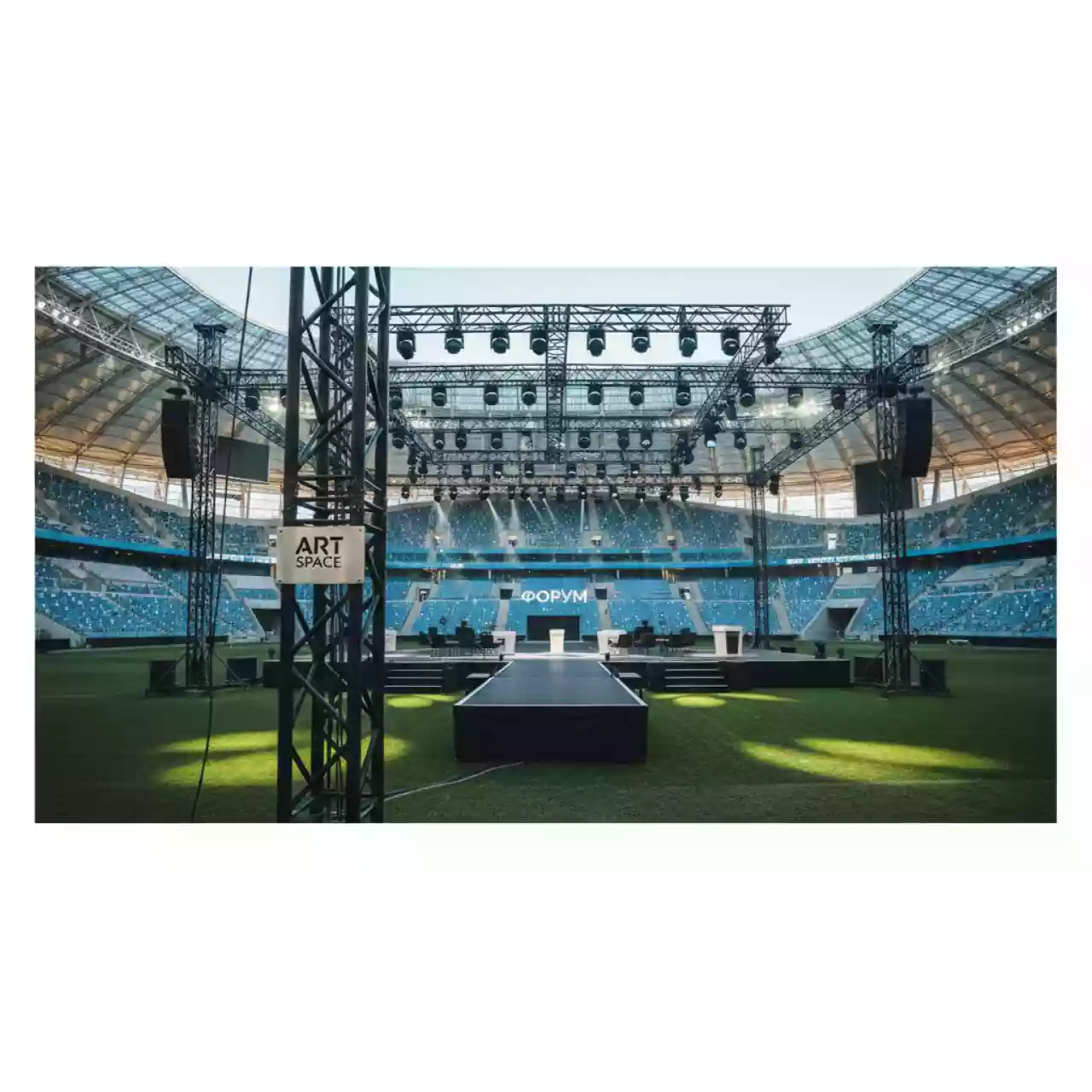 Аренда Сцены Layher 14х10 м на арене «Фишт» — ART SPACE