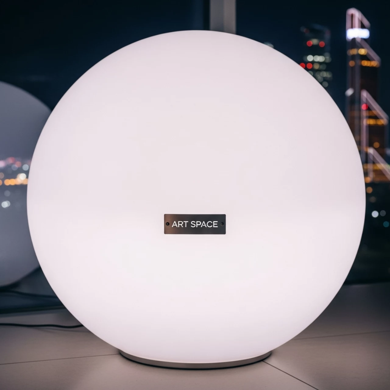 Аренда Шар LED 100 см в ресторане «Высота 5642» — ART SPACE