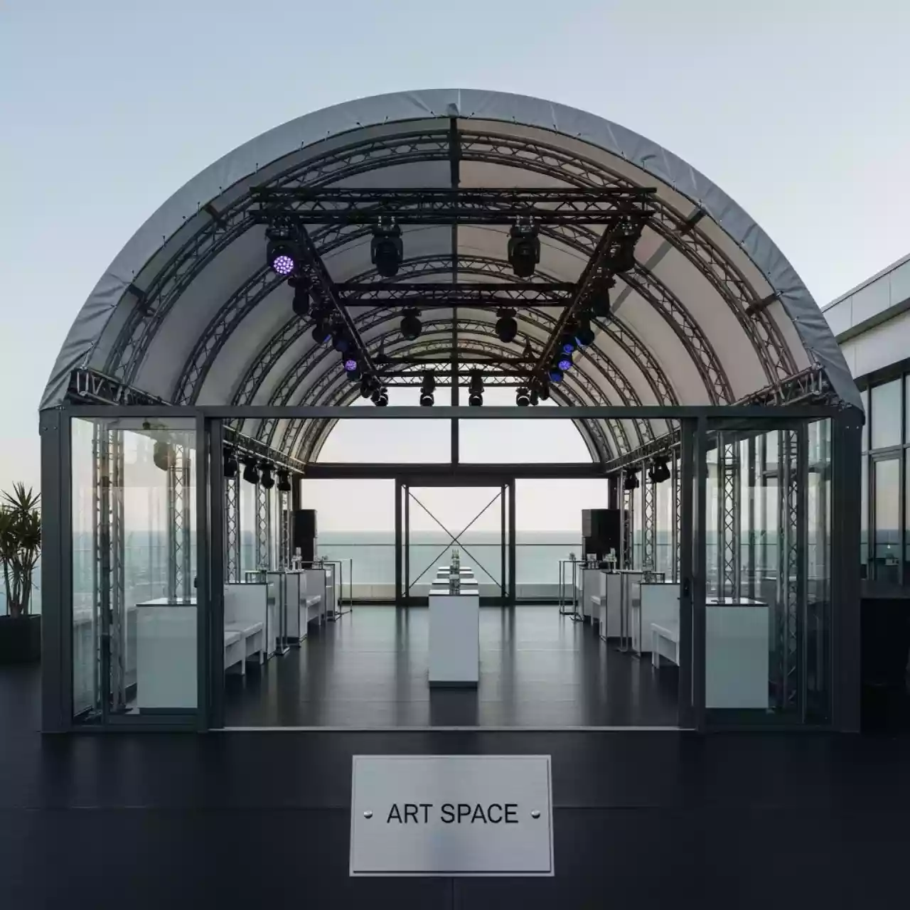 Аренда Шатер арочный Dune VIP 100 м² в Mantera Supreme — ART SPACE