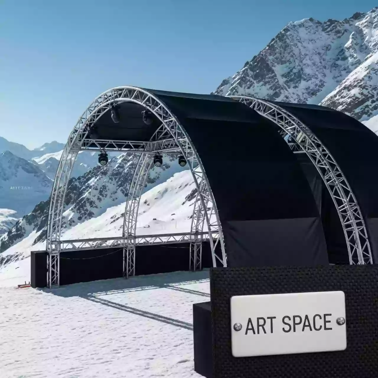 Аренда Шатер арочный из ферм черный 6х4 на площадке Rosa Peak (2320м) — ART SPACE