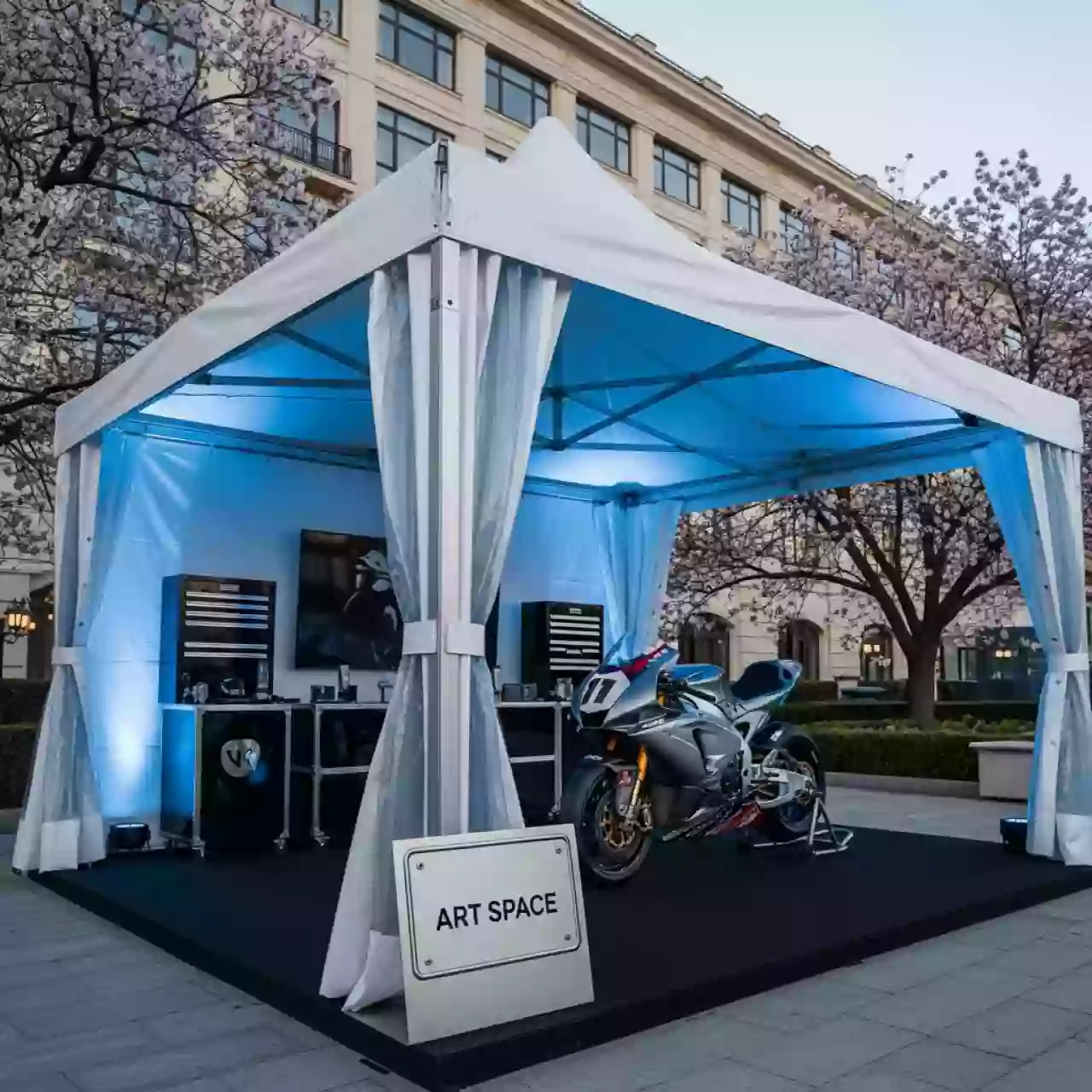 Аренда Шатер для мотоспорта и автоспорта усиленный 3х6 м в конгресс-холле отеля Жемчужина — ART SPACE