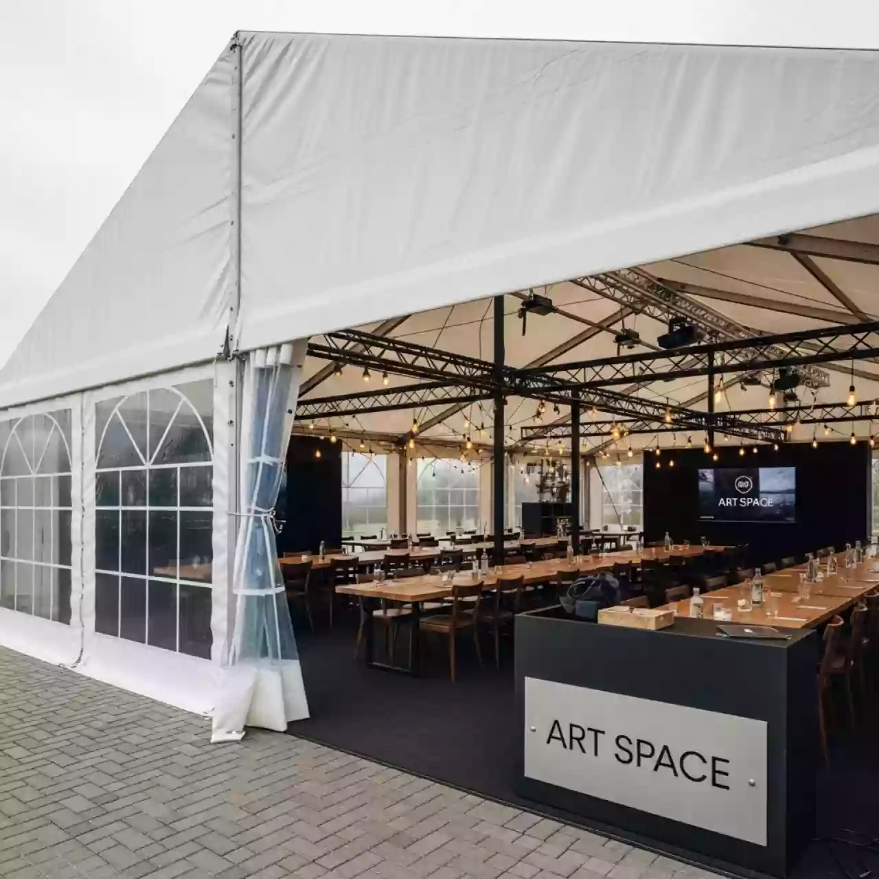 Аренда Шатер двускатный 10х50 м в ресторане «Высота 5642» — ART SPACE