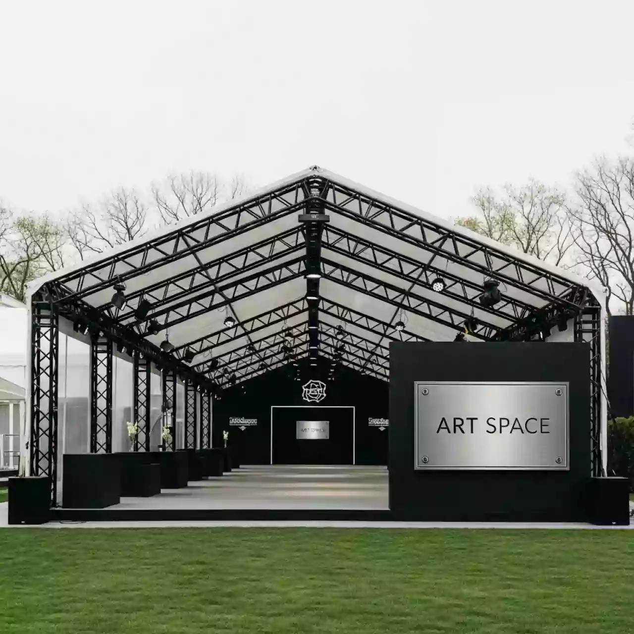 Аренда Шатер тоннельный из ферм 12х10 черный на вилле «Анна» — ART SPACE