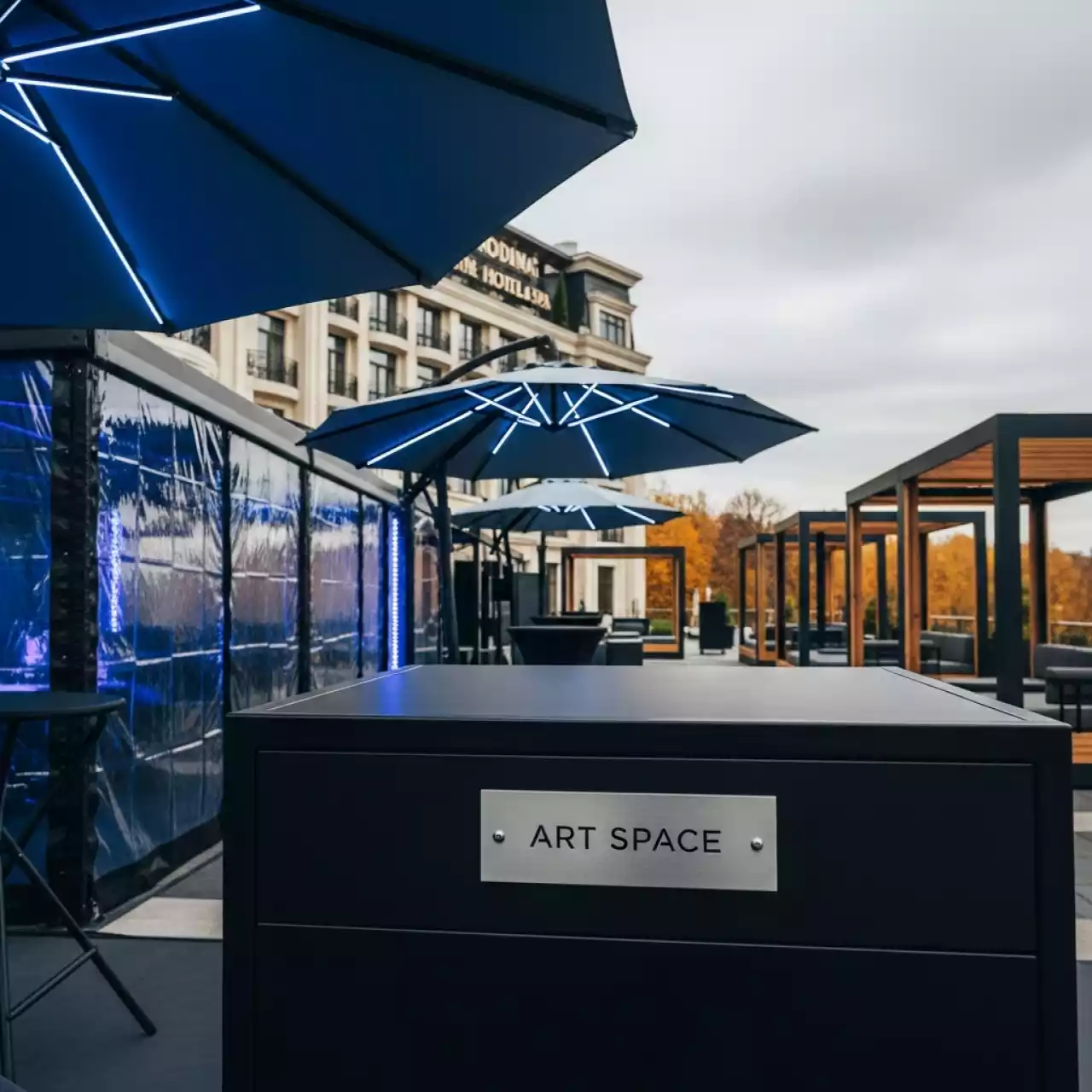 Аренда Шатры беседки зонты террасы в Rodina Grand Hotel & SPA — ART SPACE