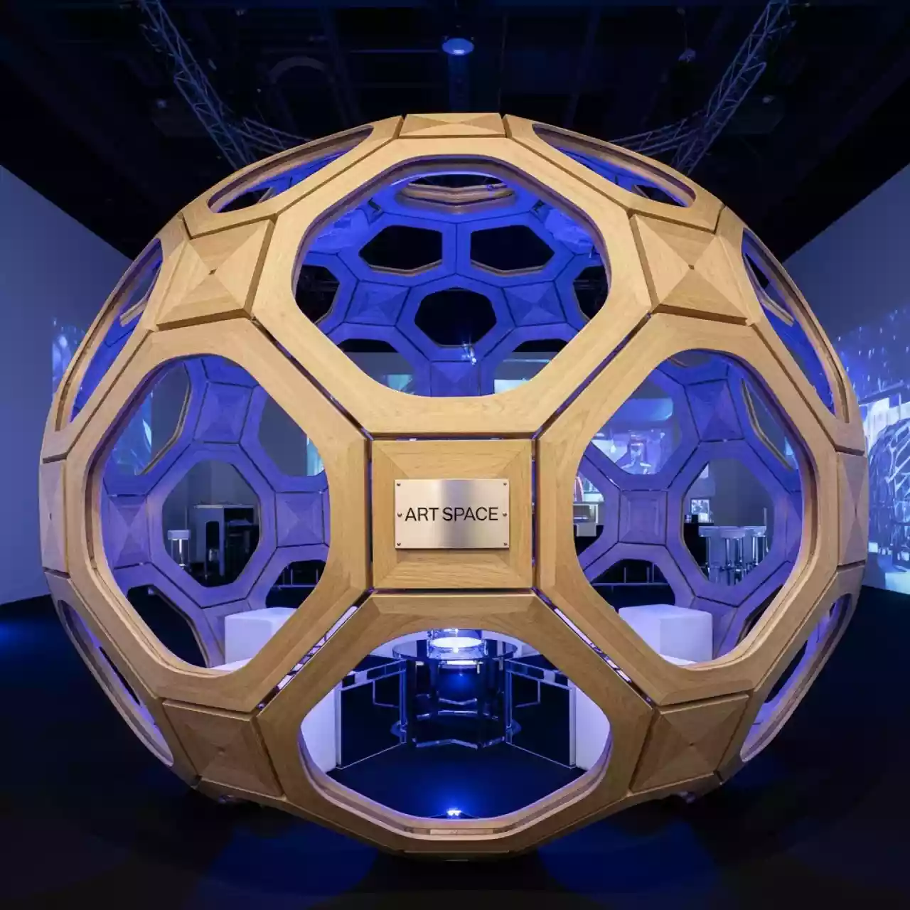 Аренда Шатры квадросфера деревянные из клееного бруса в Зимнем театре — ART SPACE