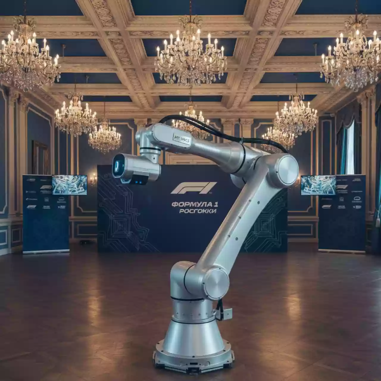 Аренда Система автоматизированного 3D сканирования Shining 3D RobotScan E0505 в Маринс Парк Отеле — ART SPACE