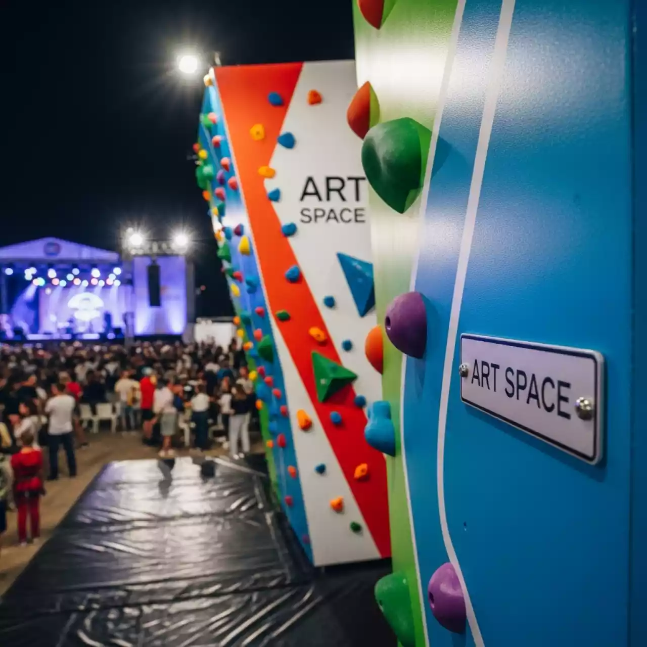 Аренда Скалодром аттракцион ярмарочный в Керлинговом центре «Ледяной куб» — ART SPACE