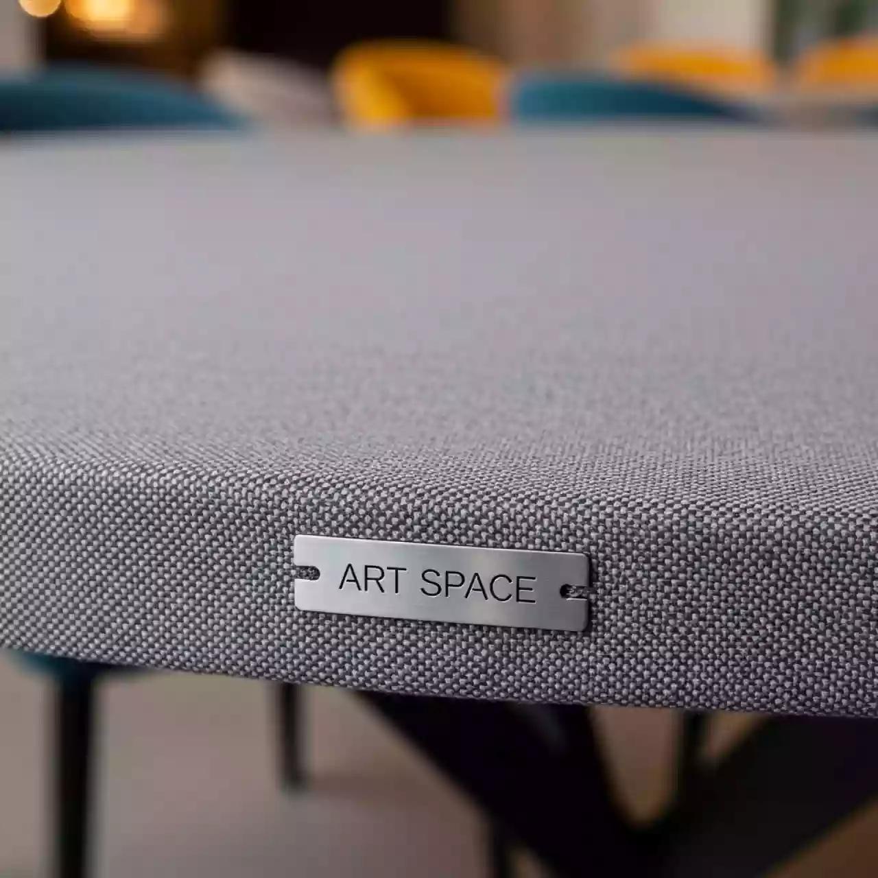 Аренда Скатерть круглая габардиновая бесшовная серая Тенор в ресторане «Высота 5642» — ART SPACE