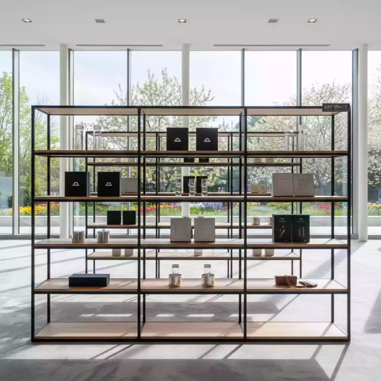 Аренда Стеллажи металлические в стиле лофт в отеле Hyatt Regency Sochi — ART SPACE