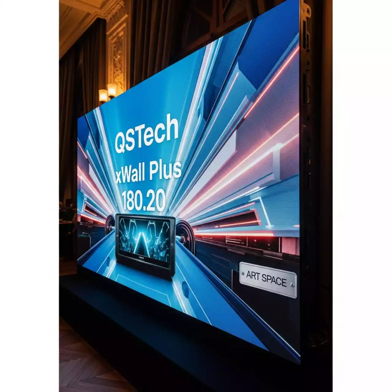 Аренда Светодиодный экран All in One QSTech xWall Plus 180.20 в ресторане «La Terrazza» — ART SPACE