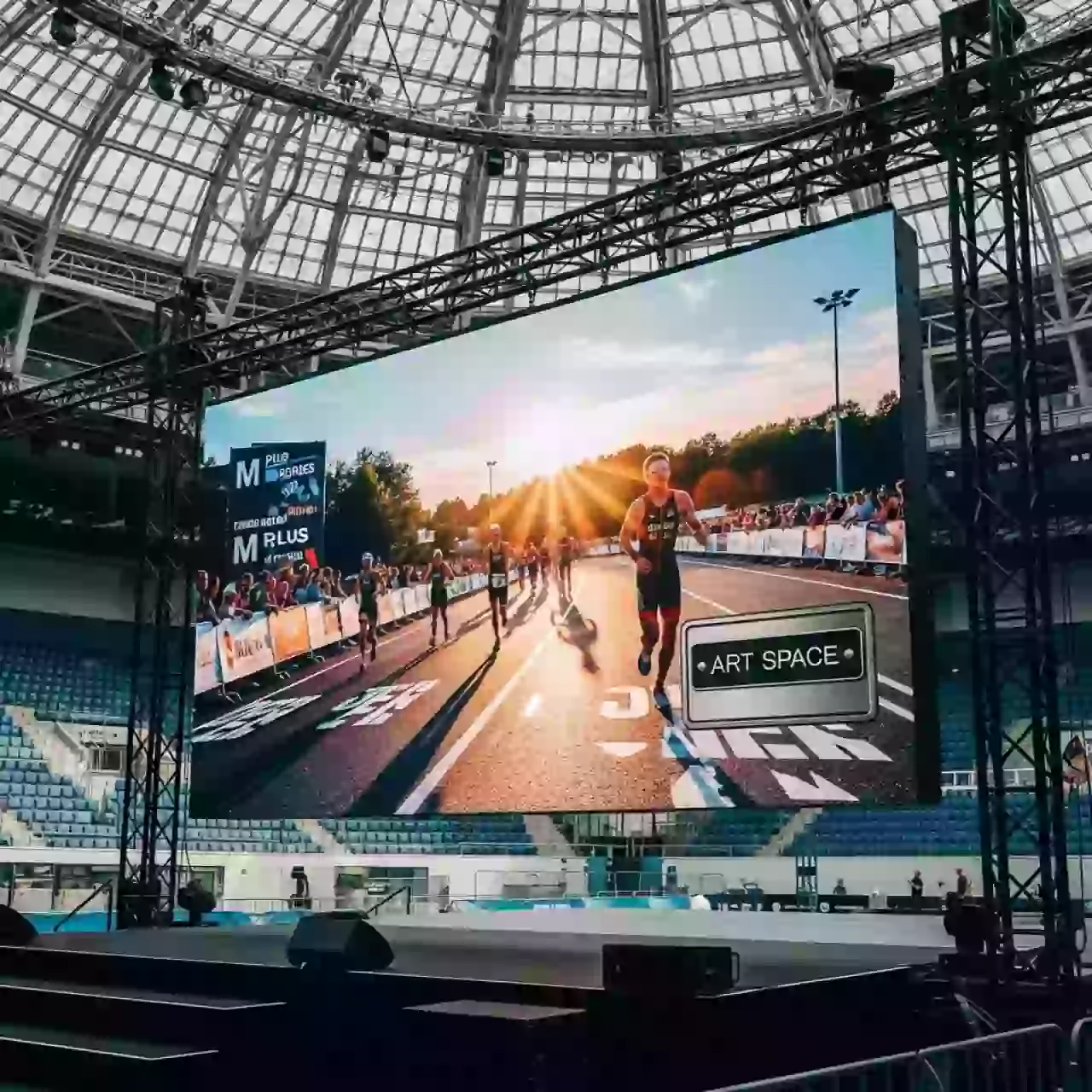 Аренда Светодиодный экран серии M plus 5,5х3 в ледовом дворце «Большой» — ART SPACE