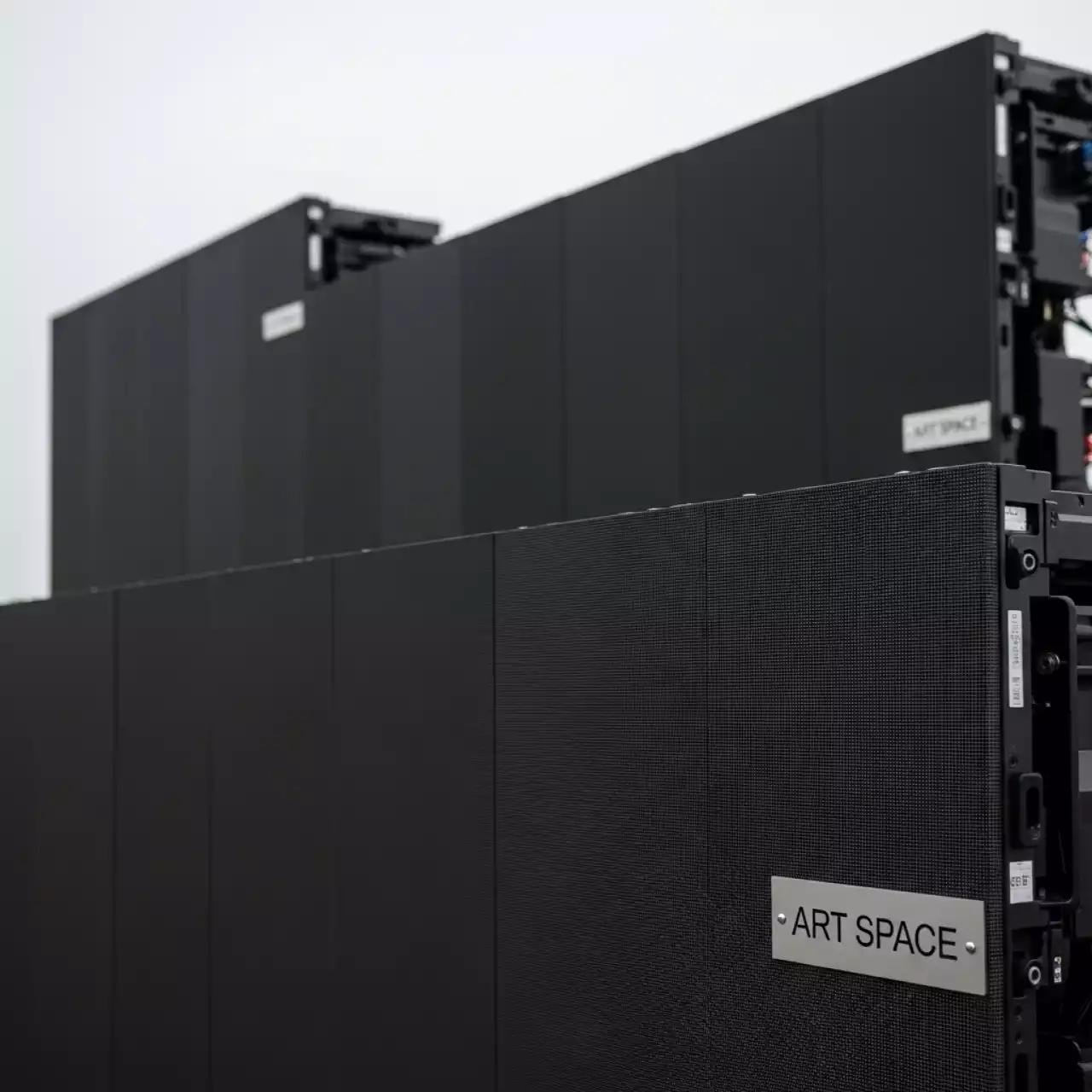 Аренда Светодиодный экран Visualeader M10 Nationstar Copper Wire кабинет 1280х960 на Медальной площади — ART SPACE