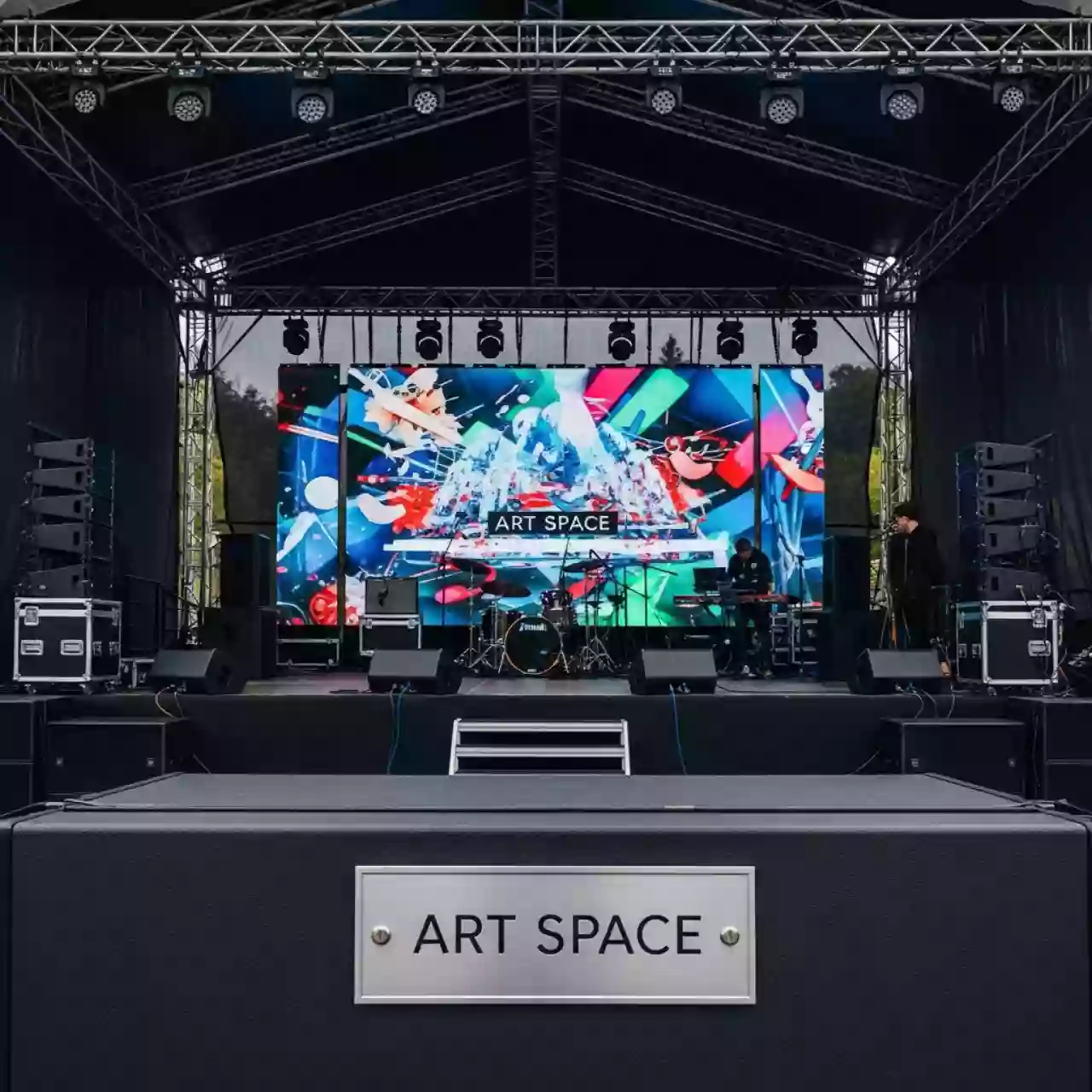 Аренда Технический райдер для Родиона Газманова сцена 9х7 LED экран и звук для Wide Green Park в Swissôtel Resort Sochi Kamelia — ART SPACE