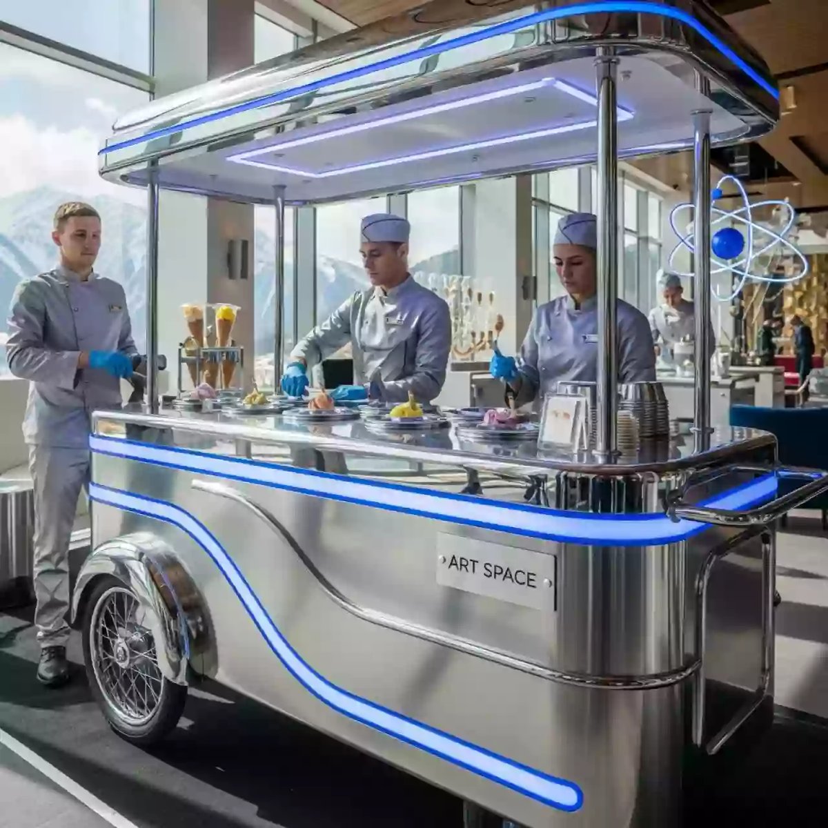 Аренда Тележка ретро с мороженым в Golden Tulip Rosa Khutor