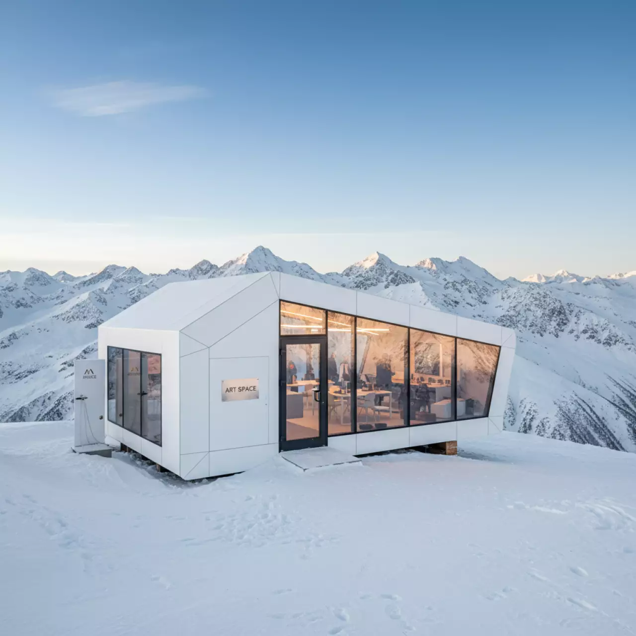 Аренда Тент Мегаполис Megapolis RYB на площадке Rosa Peak (2320м) — ART SPACE