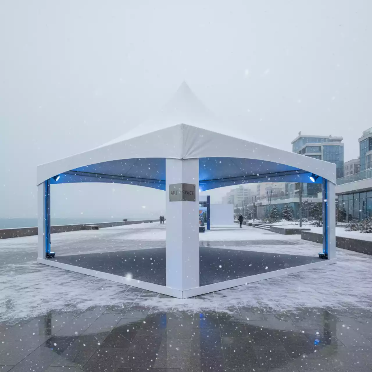 Аренда Тентовая конструкция Kite White 6х6 м на Имеретинской набережной — ART SPACE