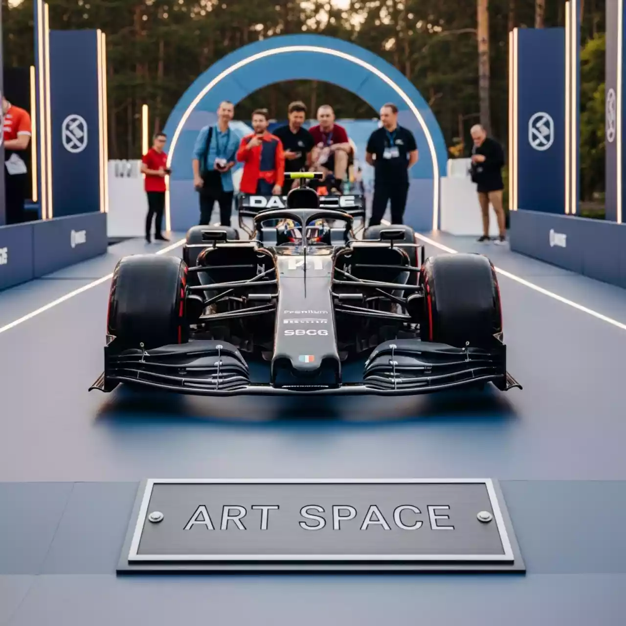 Аренда Тимбилдинг Гонки на болидах Формулы 1 в отеле «Звездный» — ART SPACE