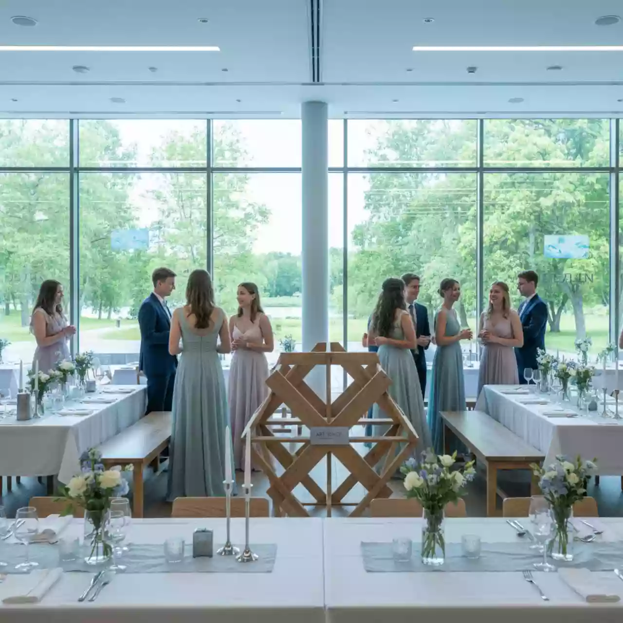 Аренда Тимбилдинг новогодний запой в банкетном зале «Дельфин» — ART SPACE