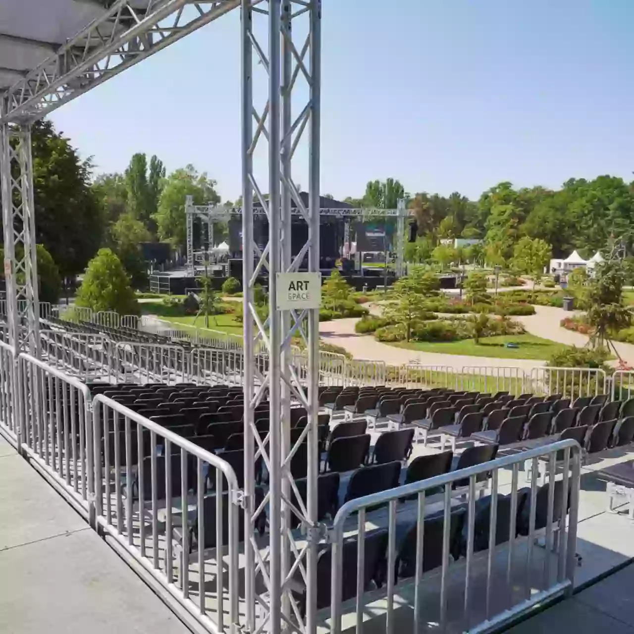 Аренда Трибуна сборно разборная Layher в санатории «Русь» — ART SPACE