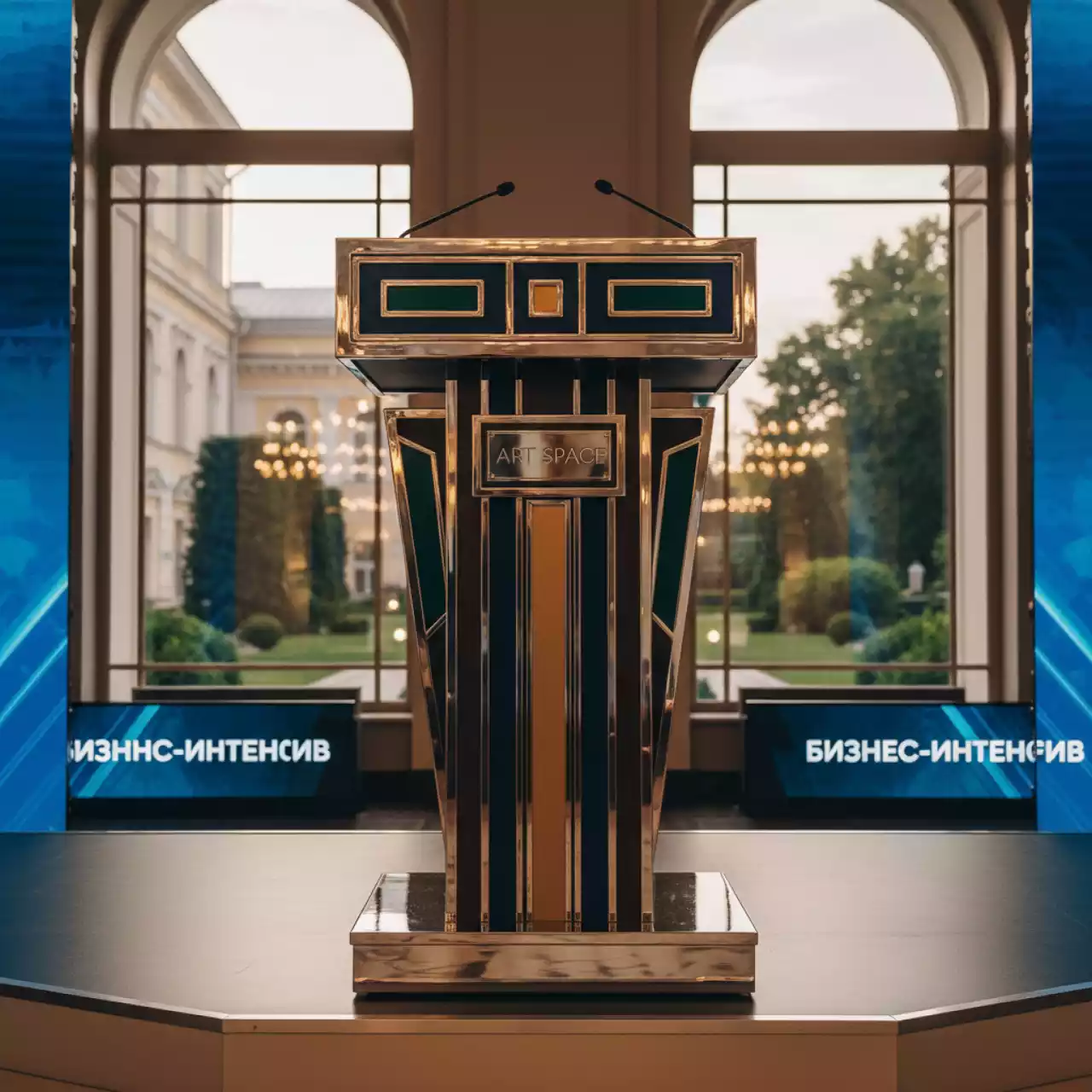 Аренда Трибуны Speaker в Stella di Mosca — ART SPACE