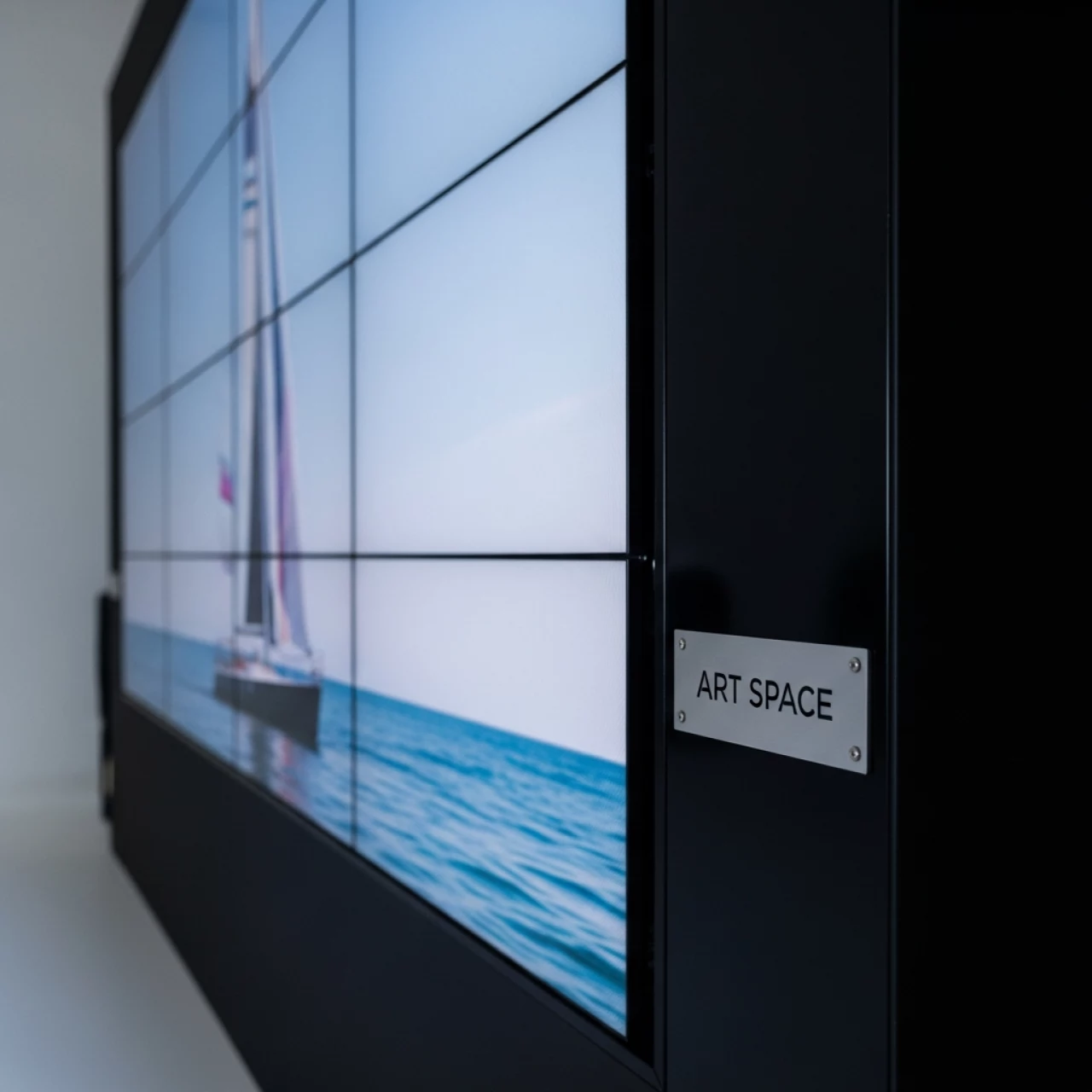 Аренда Видеостена Samsung VH55RR 3x3 на парусной регате (Сочи) — ART SPACE