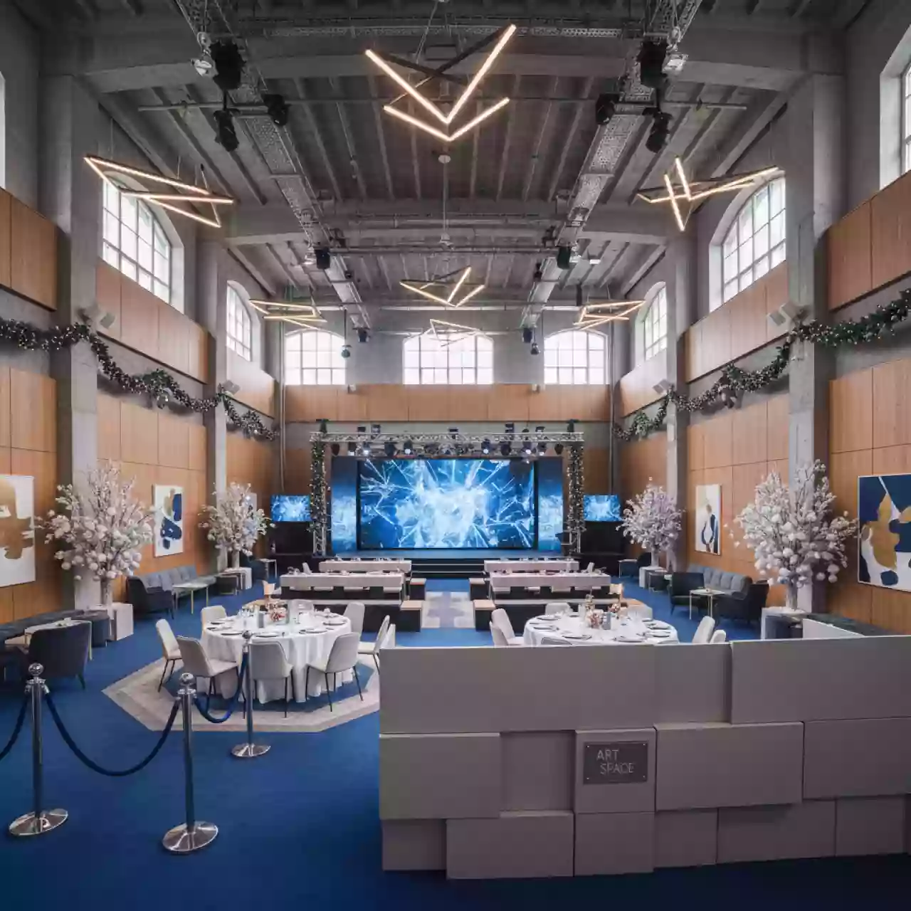 Аренда Волков Ефим 02 в VK Stadium Sirius — ART SPACE